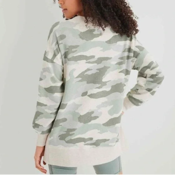 AERIE Good Vibes Camo Oversized Pullover Sweatshirt Size Medium NEW - Picture 13 of 13